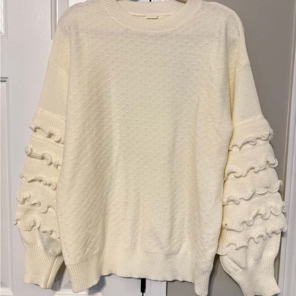 Andthewhy Cream Ruffle sleeve Sweater